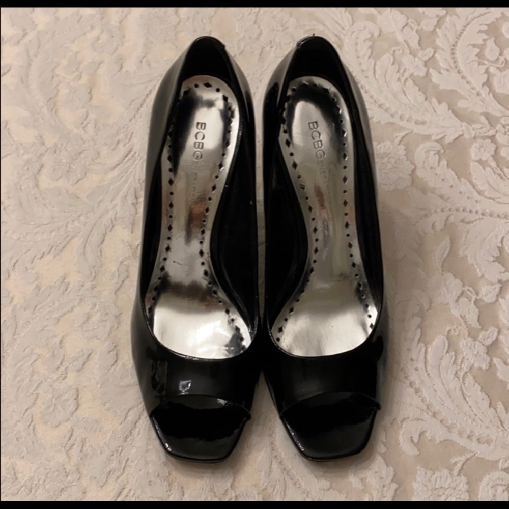 BCBG Girls Black Leather Open Toe Pumps Sz 6 1/2
